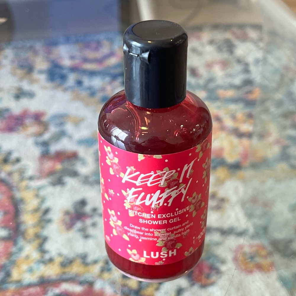 LUSH ULTRA RARE Keep It Fluffy Shower Gel